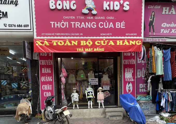 Do nhu cầu chuyển cửa hàng về gần nhà nên mình cần sang nhượng cửa hàng quần áo trẻ em.