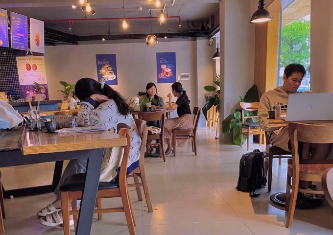 SANG NHƯỢNG QUÁN CAFE Địa chỉ : BLOCK E ĐƯỜNG SỐ 10, CC HIỆP THÀNH 3