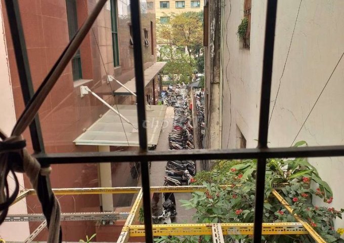 Chính chủ bán nhà 3 tầng số 34 ngõ 10/16 Láng Hạ, Ba Đình, Hà Nội.