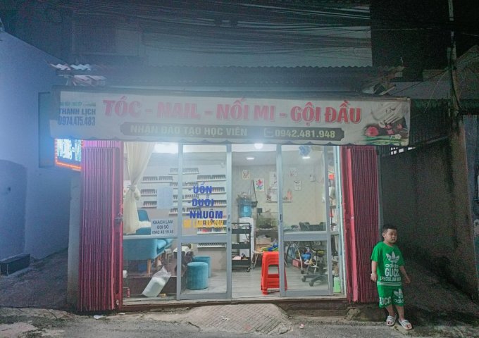 SANG NHƯỢNG TIỆM NAIL MI, GỘI ĐẦU