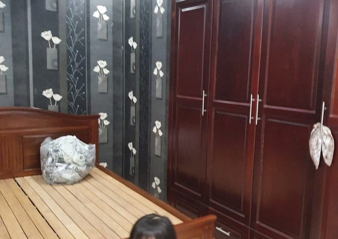 Bán nhà Tân Thới Nhất 1, Tân Thới Nhất, Q12, 80m2, 3 tầng, nội thất cao cấp.