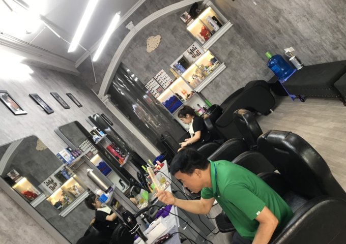 CẦN SANG NHƯỢNG SALON TÓC NAM