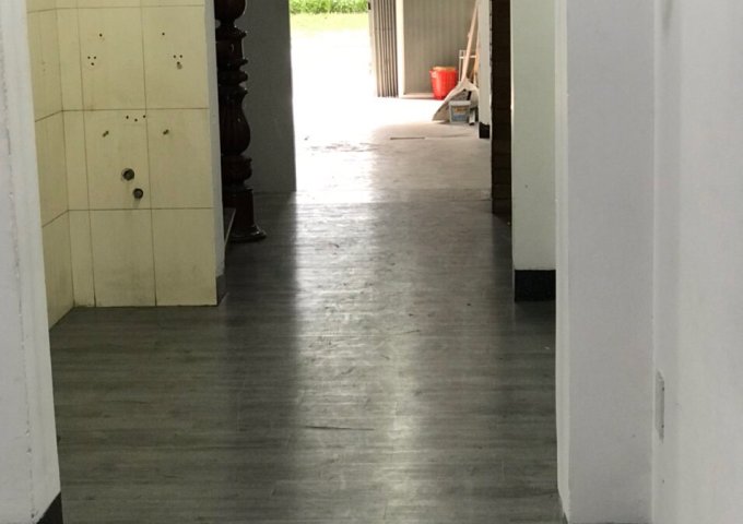 Cho thuê nhà mặt tiền, gần cầu vượt Ngã Ba Huế