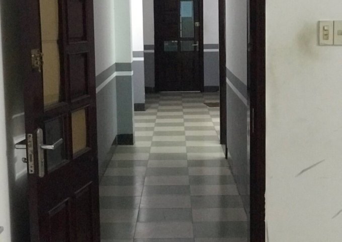 Cho thuê nhà mặt tiền, gần cầu vượt Ngã Ba Huế