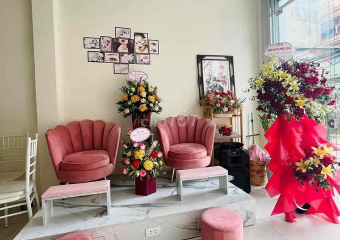 Chính chủ cần sang nhượng cửa hàng Nails, Mi, gội đầu tại Hà Đông.
