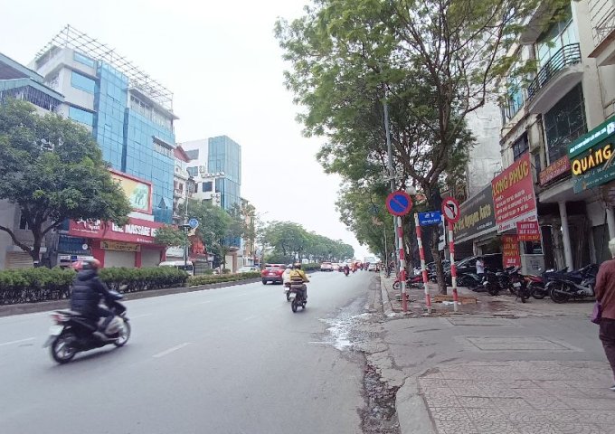 Bán nhà riêng tại Đường Cổ Linh, Long Biên, Hà Nội diện tích 124m2 giá 200 Triệu/m²