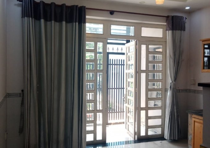 Cho thuê nhà Chu Văn An, 4 tầng, 3 phòng ngủ nhà mới 12trieu