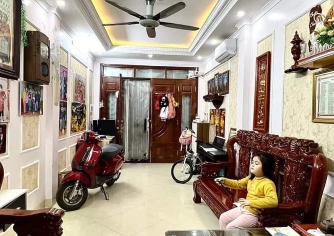 Nhà Đẹp Lung Linh Phố Lê Thanh Nghị - quận Hai Bà Trưng, 45m2 x 5 Tầng giá 5,9 Tỷ