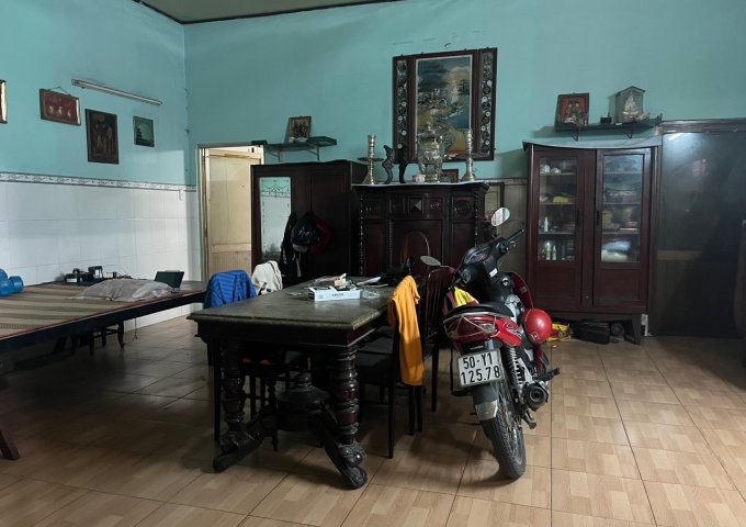 NHÀ ĐẸP - GIÁ TỐT - Cần Bán Căn Nhà Vị Trí Đẹp Tại Huyện Hóc Môn - HCM