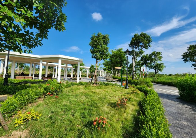 Chính chủ cần bán Biệt Thự Sân vườn trung tâm Huyện ủy Hà Nội giá  9,3 Tỷ sở hữu lâu dài