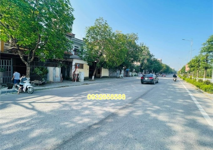 Hơn 4 tỷ, Đất kinh doanh mặt đường Việt Hùng - Đông Anh, đường 10m, có vỉa hè, quy hoạch ổn định