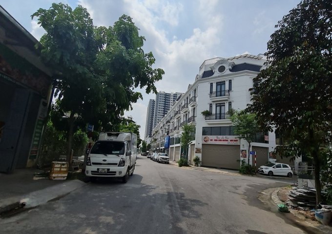 Bán nhà phố kinh doanh dự án East Center Trâu Quỳ, Gia Lâm, Hà Nội. DT sàn 385m2. LH 0989894845