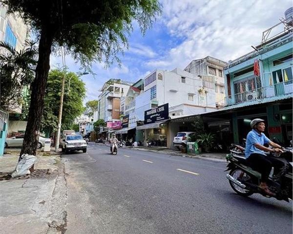 MẶT TIỀN TRUNG TÂM Phường 2 Quận 10 - Nguyễn Duy Dương . 
74M2 (3x 25) - 5 TẦNG - CHỈ 12 TỶ