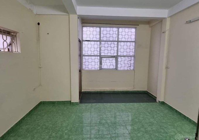 Cho thuê nhà nguyên căn Lạc Long Quân Xuân La Tây Hồ 43m² 4 tầng giá 11tr