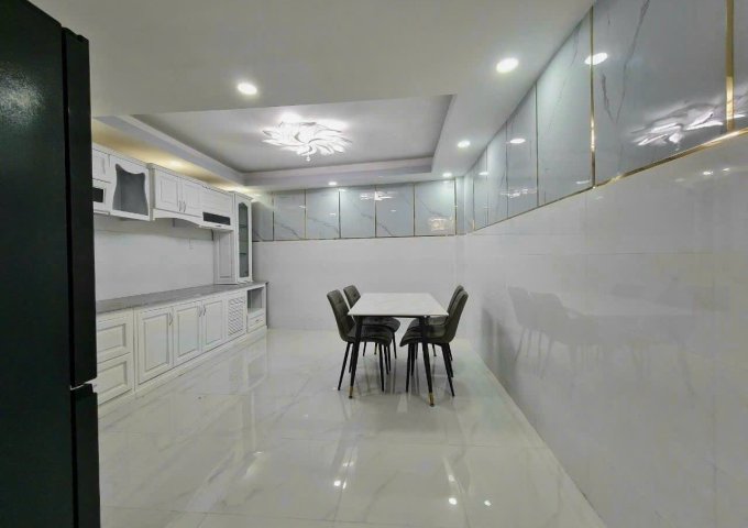 Bán nhà Gò Vấp dưới 5 tỷ, hẻm 108 Phan Huy Ích, lô góc 2 mặt tiền hẻm oto, 54m2 ,