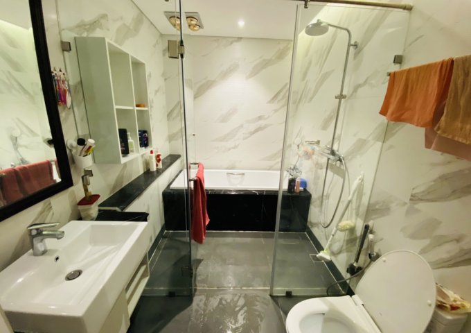 Bán chung cư cao cấp 108 Nguyễn Trãi King Place 115 mét 3 ngủ nhỉnh 6 tỷ