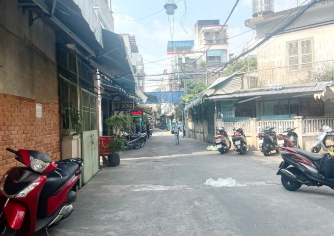 Căn góc 2 tầng hẻm xe tải sát đường Nguyễn Kim P6Q10 - 10 Tỷ