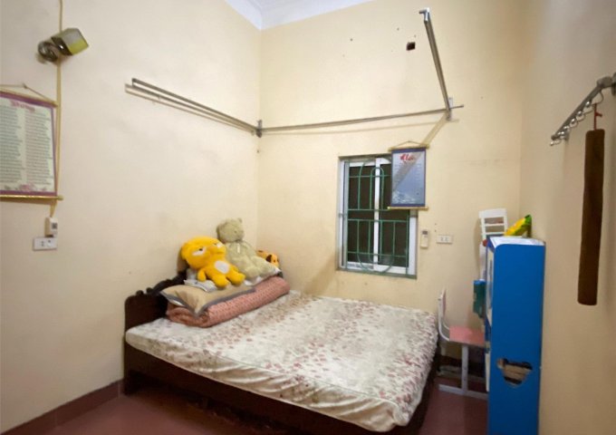 CHÍNH CHỦ CHO THUÊ 2 TẦNG NGUYÊN CĂN VÀO Ở NGAY, CÁCH KĐT ECOPARK 1KM