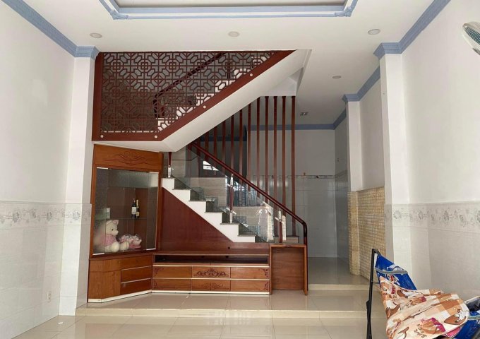 Bán nhà Huỳnh Đình Hai, 67m2( 4x14) nội thất đẹp giá chỉ 4ty590.