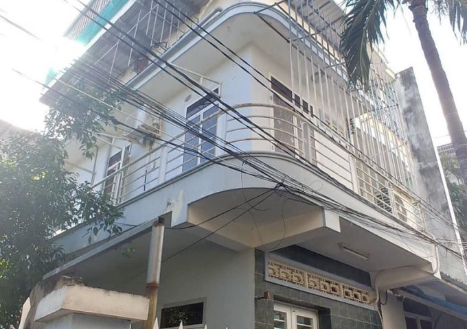Bán nhà 2 mặt tiền hẻm đường Phan Đình Giót 1 trệt 2 lầu 1 tum ngay tttp Nha Trang . 