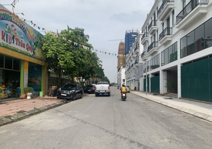 Bán gấp 254m đất khu 31ha Trâu Quỳ, cạnh nhà hàng Năm Dê, kinh doanh có bạn, bán có phường