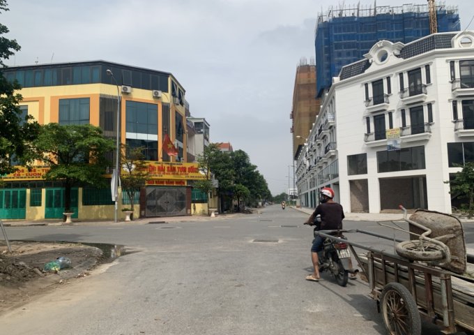 Bán gấp 254m đất khu 31ha Trâu Quỳ, cạnh nhà hàng Năm Dê, kinh doanh có bạn, bán có phường