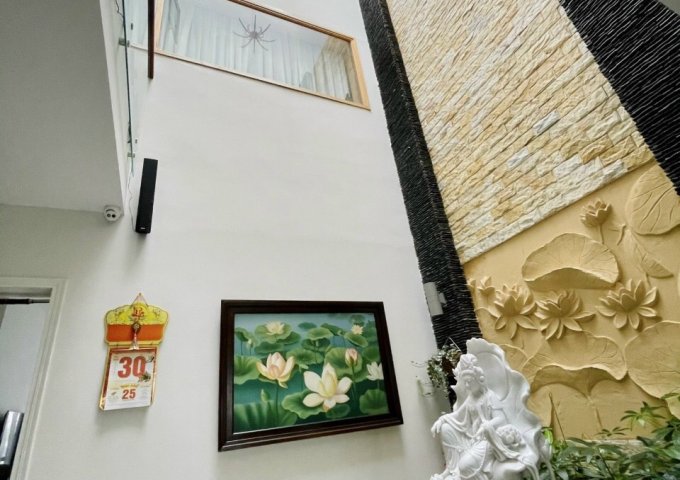 Bán nhà riêng tại Đường Nguyễn Văn Linh, Quận 7,  Hồ Chí Minh diện tích 340m2
