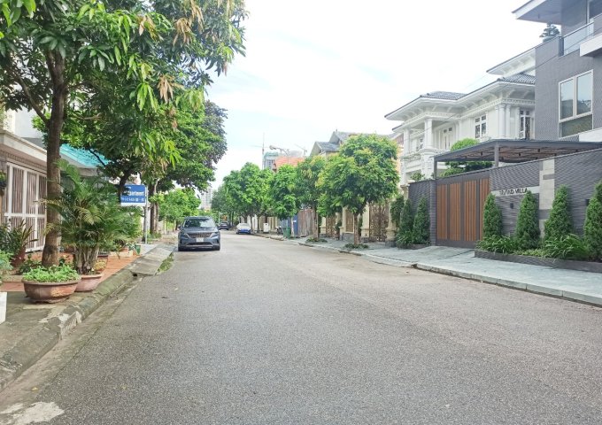 Bán đất Biệt thự lô 16 Lê Hồng Phong, diện tích 135m ngang 9 GIÁ 80 tr/m