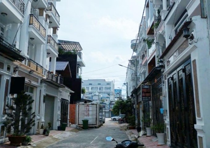 Nhà phố chính chủ Tăng Nhơn Phú A, Quận 9  diện tích 59.5m2  hẻm ô tô 7m
