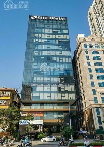 Bán nhà MT Nguyễn Chí Thanh P12 Q5, DT: 5.5x30m xây 5 tầng vuông vức giá chỉ 32 tỷ