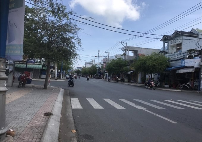 Cho thuê mặt bằng đường Nguyễn Hữu Cảnh, TPVT cạnh chợ đông dân