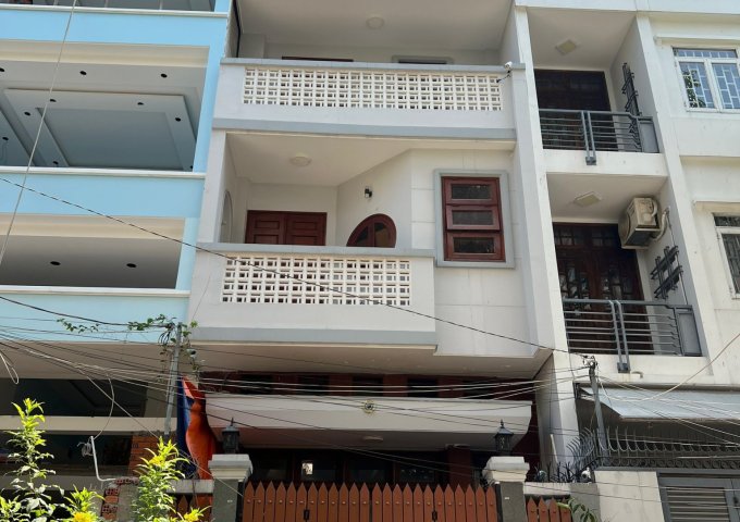 Bán nhà ngang 5m ngay Vincom Nguyễn Xí Phường26 Bình Thạnh,( 5x17m), 5 tấm, 5 PN. 12 tỷ TL