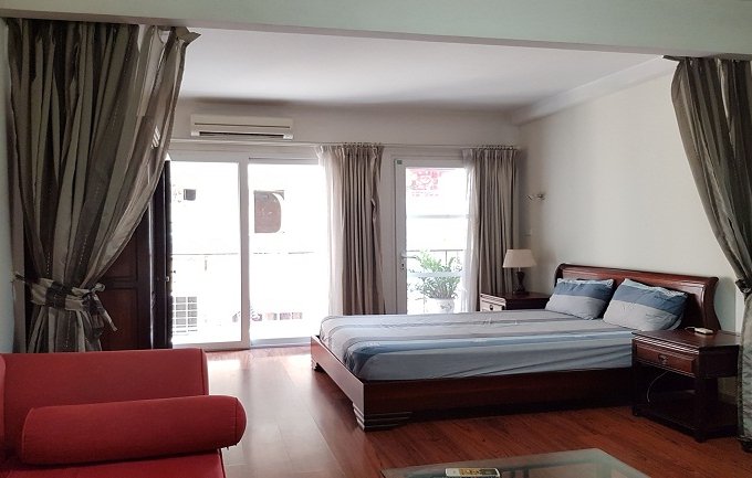 Cho thuê căn hộ dịch vụ tại Trần Hưng Đạo, Hoàn Kiếm, 50m2, 1PN, đầy đủ nội thất hiện đại