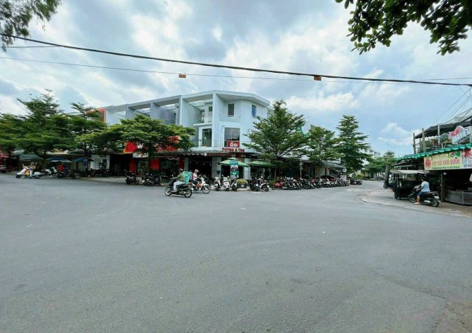 Nhà góc 2 MT Lý Văn Sâm, Tam Hiệp, Biên Hòa, Đồng Nai, 129m2, giá 8 tỷ 800.