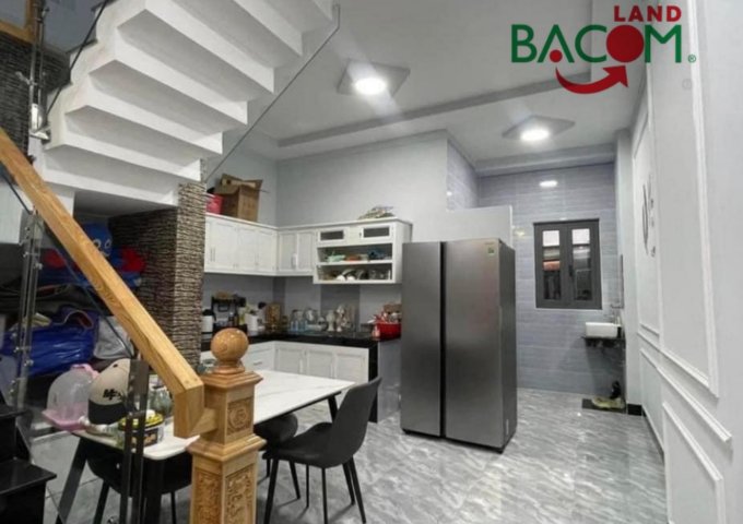 Bán nhà ĐẸP 1 Trệt 1 Lầu, SHR thổ cư 100%, đường xe hơi, gần vòng xoay cầu Hóa An