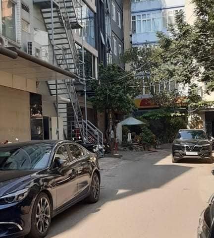 ( O94lO7l689 ) Bán nhà mặt phố Nguyễn Khánh Toàn, Cầu Giấy, Hà Nội. 6 tầng, 305m², mặt tiền 16.6m. Giá đấu giá chỉ từ 210 tỷ.