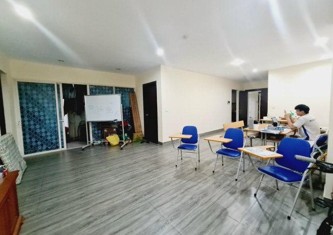 Bán cắt lỗ căn 3 ngủ tòa A Hồ Gươm Plaza 102 Trần Phú,Hà Đông.