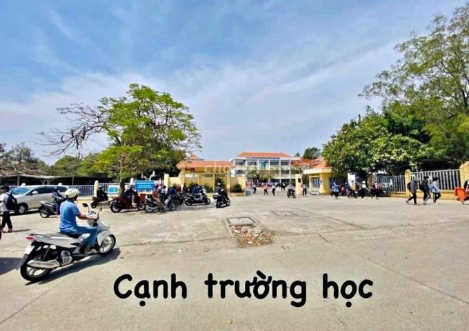 Cần tiền trả nợ ngân hàng bán rẻ hết tài sản ở Bình Phước, 3535m2  thổ cư. Giá 300TR