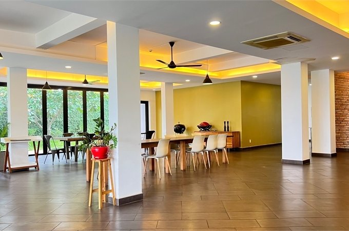 Nhà Xưởng Thiết kế tiêu chuẩn, hiện đại, khu vực nhà nghỉ chuyên gia với đủ nội thất.