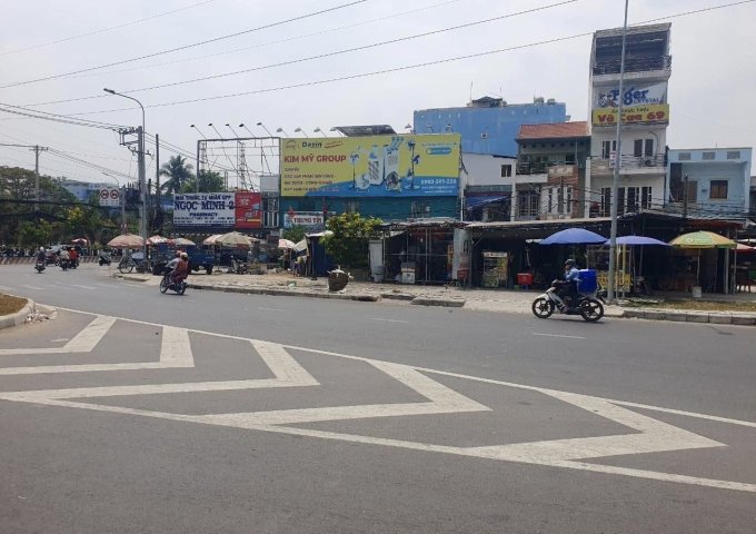 Ngộp nặng , Bán đất MTKD đường Nguyễn Văn Linh, Quận 7, diện tích 5,5 x 12 m, giá chỉ 9 tỷ