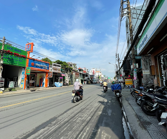 Quận 6_Mặt tiền Khu Cư Xá Phú Lâm A, đường nhựa tải trước nhà (4.6m x 18m), chỉ dưới 8 tỷ  