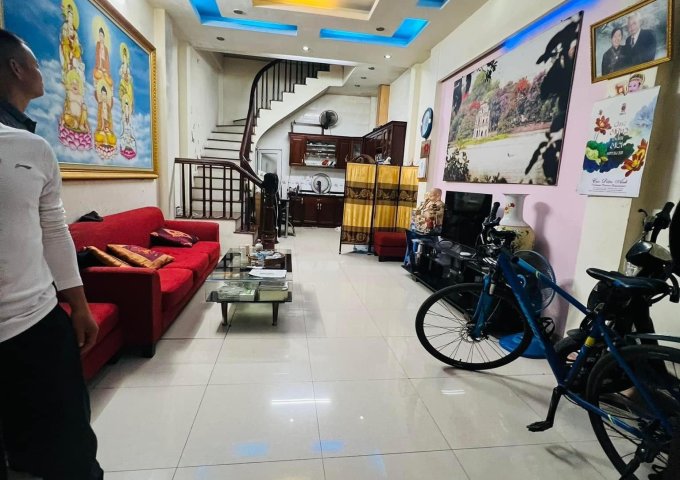 Bán nhà riêng tại Đường Nguyễn Trãi, Thanh Xuân,  Hà Nội diện tích 42m2  giá 6.8 Tỷ
