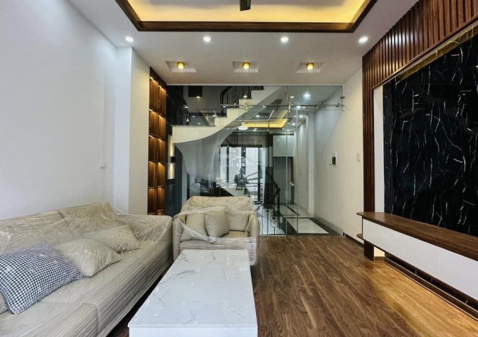 Bán Nhà ngõ 200 Vĩnh Hưng 48m2 5 tầng giá 5.55 tỷ