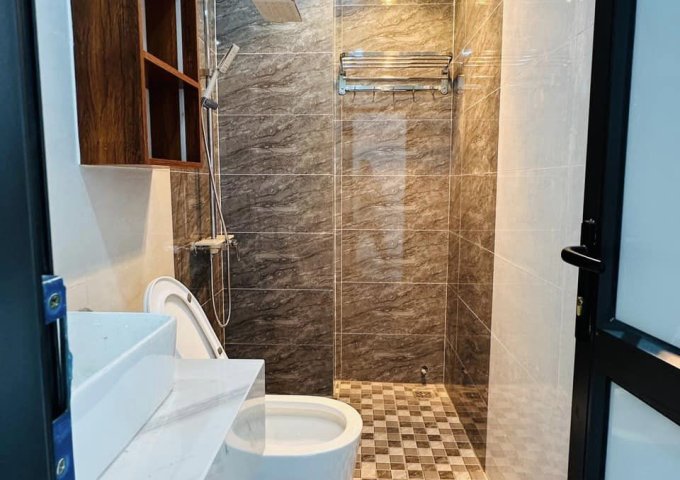 Bán Nhà ngõ 200 Vĩnh Hưng 48m2 5 tầng giá 5.55 tỷ