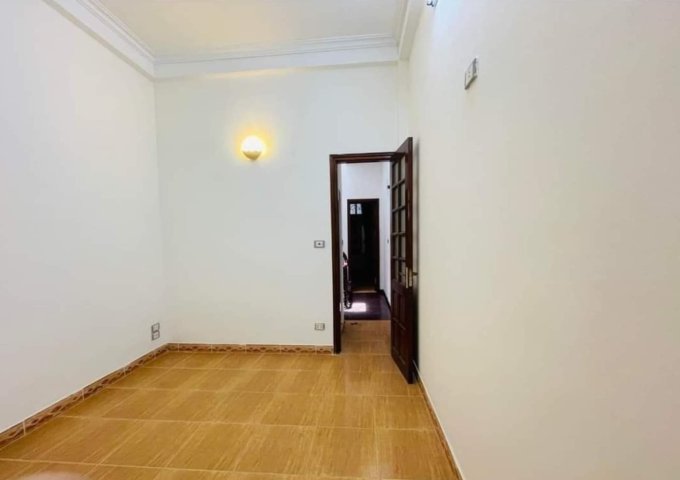 Ngõ 88 Chùa Quỳnh -Hai Bà Trưng - gần trường học, ngõ sáng . DT 42 giá 4,6 tỷ