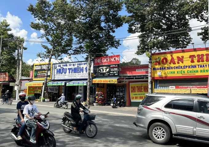 Cho thuê mặt bằng tại 617 Lê Hồng Phong, Phú Hòa, Thủ Dầu Một, ngay ngã tư địa chất Thủ Dầu Một đối diện hyunhdai Bình Dương  đường dân cư đông