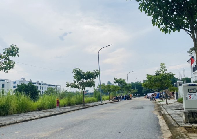 Bán 150m2 đất phân lô tại Định trung, Vĩnh yên, Vĩnh Phúc. giá 17 triệu/m2