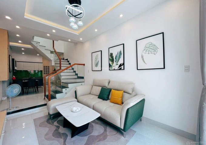 Bán nhà Nam Kì Khởi Nghĩa, Phường Võ Thị Sáu, Q3, (Dt: 3,3x11), giá 6,5 tỷ