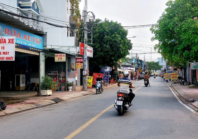 Nhà mặt tiền buôn bán sầm uất ngay sát chợ Minh Phát, đường xe Cont