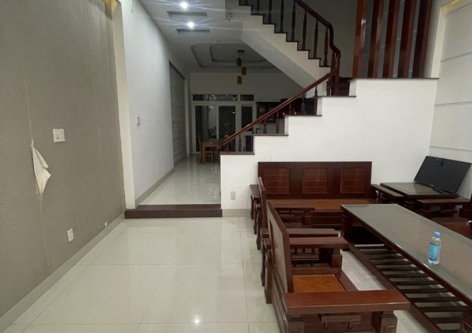 Cho thuê 2 căn nhà liền kề 3 tầng ở Phước Long, Nha Trang